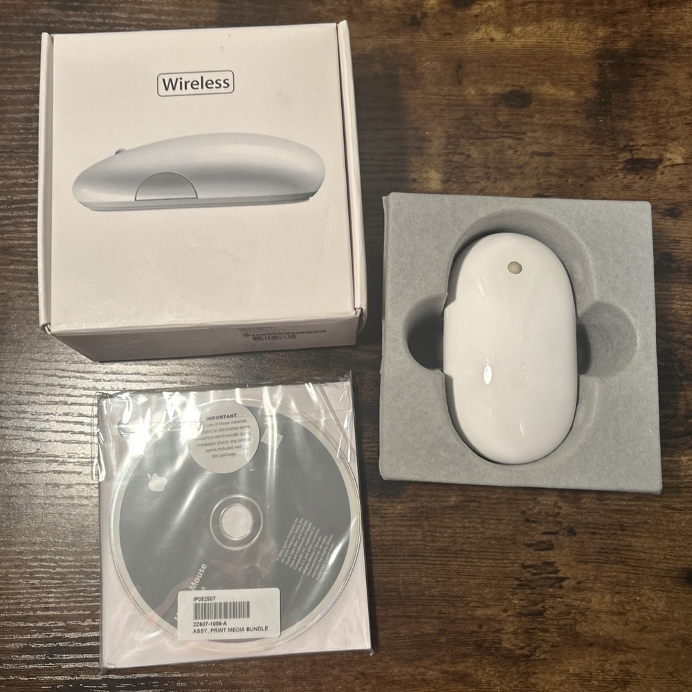 Apple Wireless Mighty Mouse MA272ZM/A Bluetooth Laser A1197 Clean & Mint in Box!